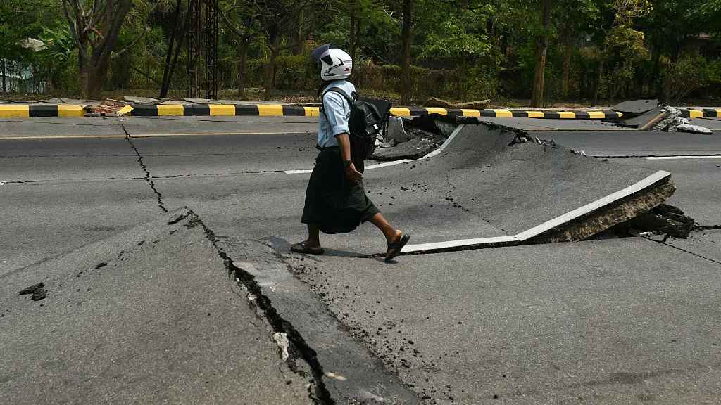 Gempa Dahsyat Guncang Bengkulu Dini Hari! Magnitudo 6,3, Warga Panik Terbangun