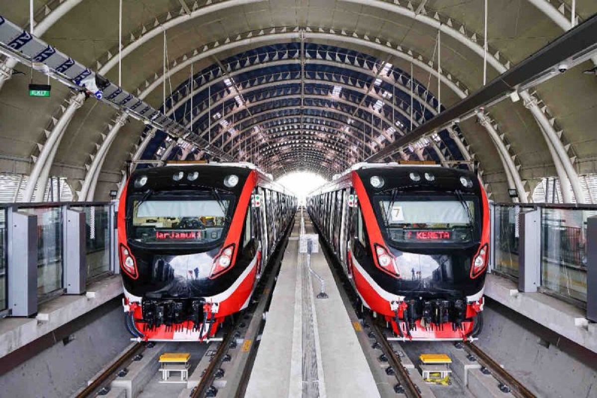 KAI Daop 6 Siapkan 8 Kereta Api Tambahan untuk Antisipasi Lonjakan Penumpang Libur Panjang Mei-Juni 2025