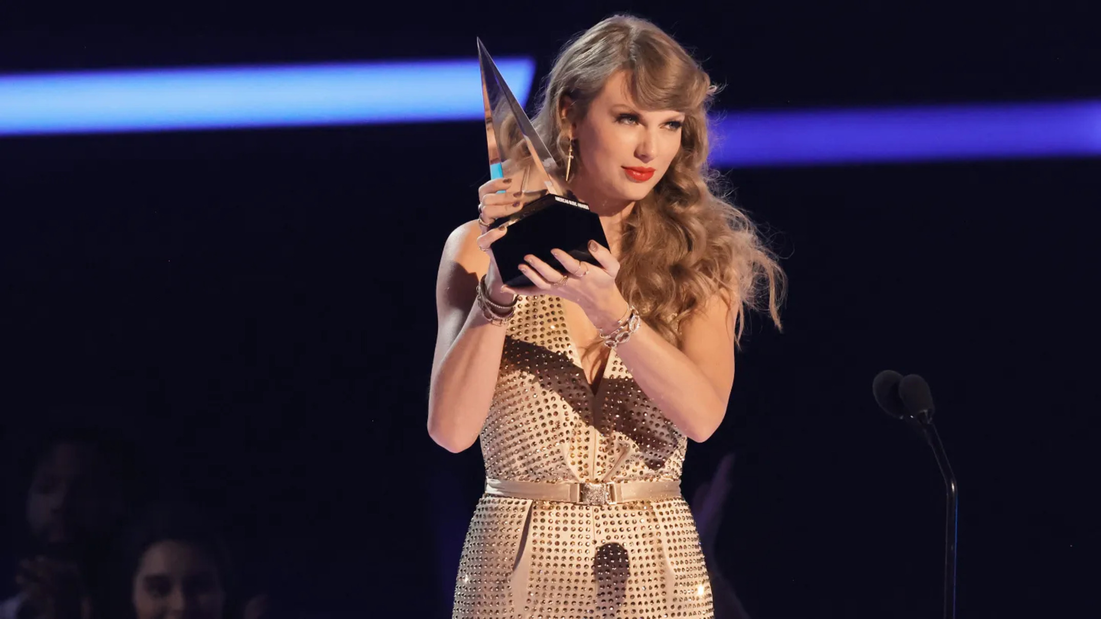 Kesempatan Tidak Pernah Lewat Dua Kali! Begini Cara Menonton American Music Awards 2025 Langsung dari Rumah Tanpa Kabel