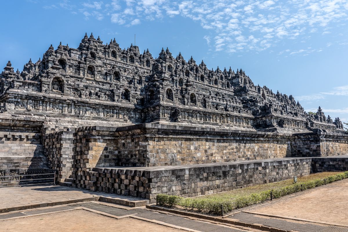 Heboh Isu Lift dan Eskalator di Borobudur, Menbud Buka Suara!
