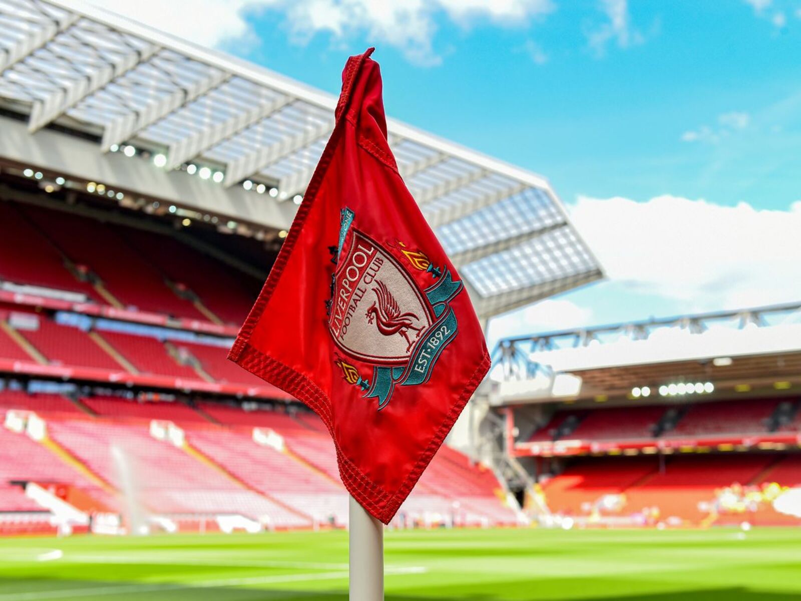 Parade Juara Liverpool Berubah Mencekam! Klub Akhirnya Buka Suara Soal Insiden Tragis di Water Street
