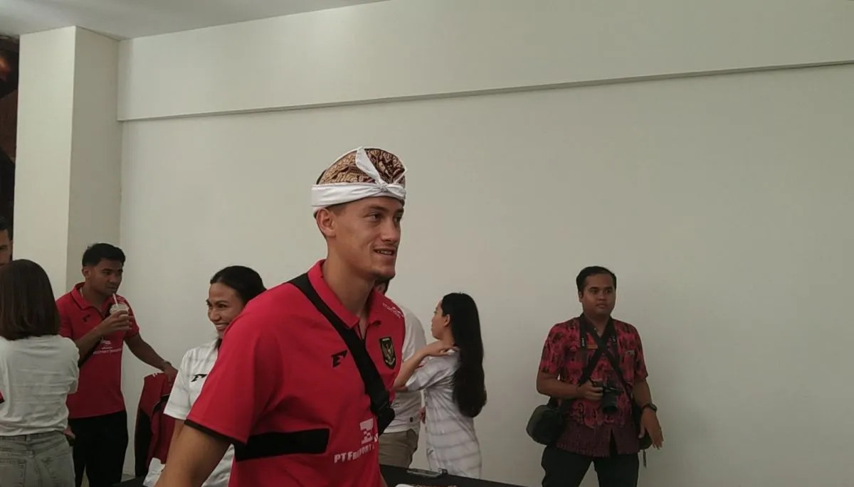 Jay Idzes Buka Suara soal Rumor Cabut dari Venezia Pada Musim Depan