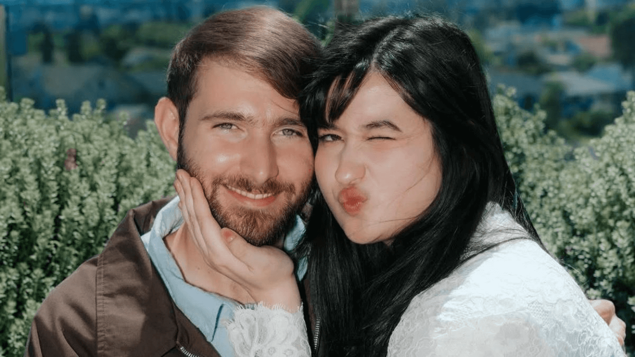 Selamat! Stephanie Poetri Umumkan Pernikahan Mendadak Saat Tampil di Head In The Clouds Los Angeles