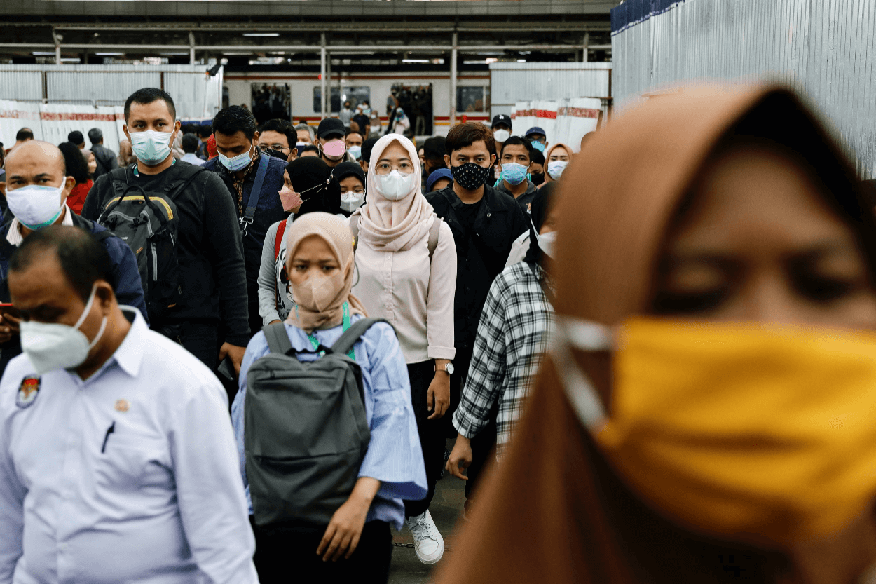Suku Dinas Kesehatan Jakarta Timur Imbau Warga Jaga Kesehatan dan Maskeran Lagi