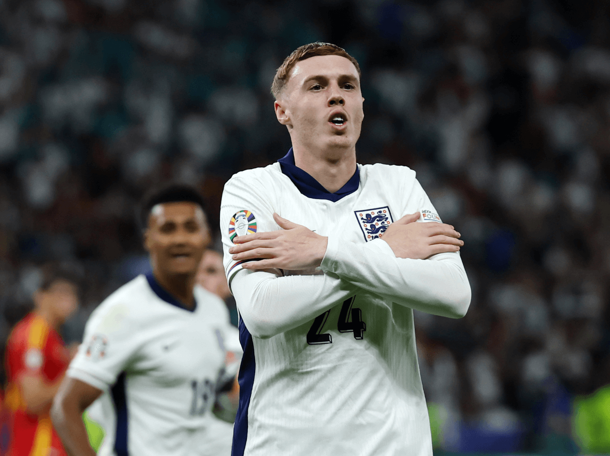 Cole Palmer Santai Tapi Mematikan: Siap Rebut Posisi di Tim Utama Inggris