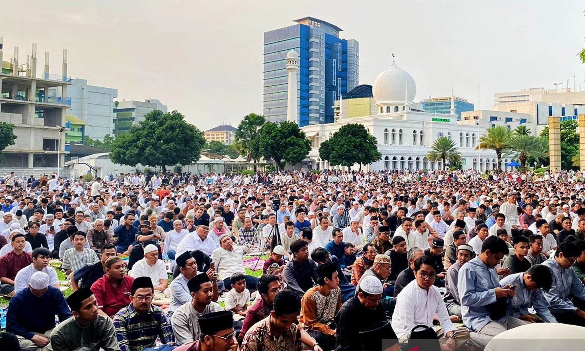 Masjid Agung Al-Azhar Salurkan Daging Kurban untuk Palestina dan Berbagai Wilayah di Indonesia, Anies Baswedan Jadi Khatib Idul Adha