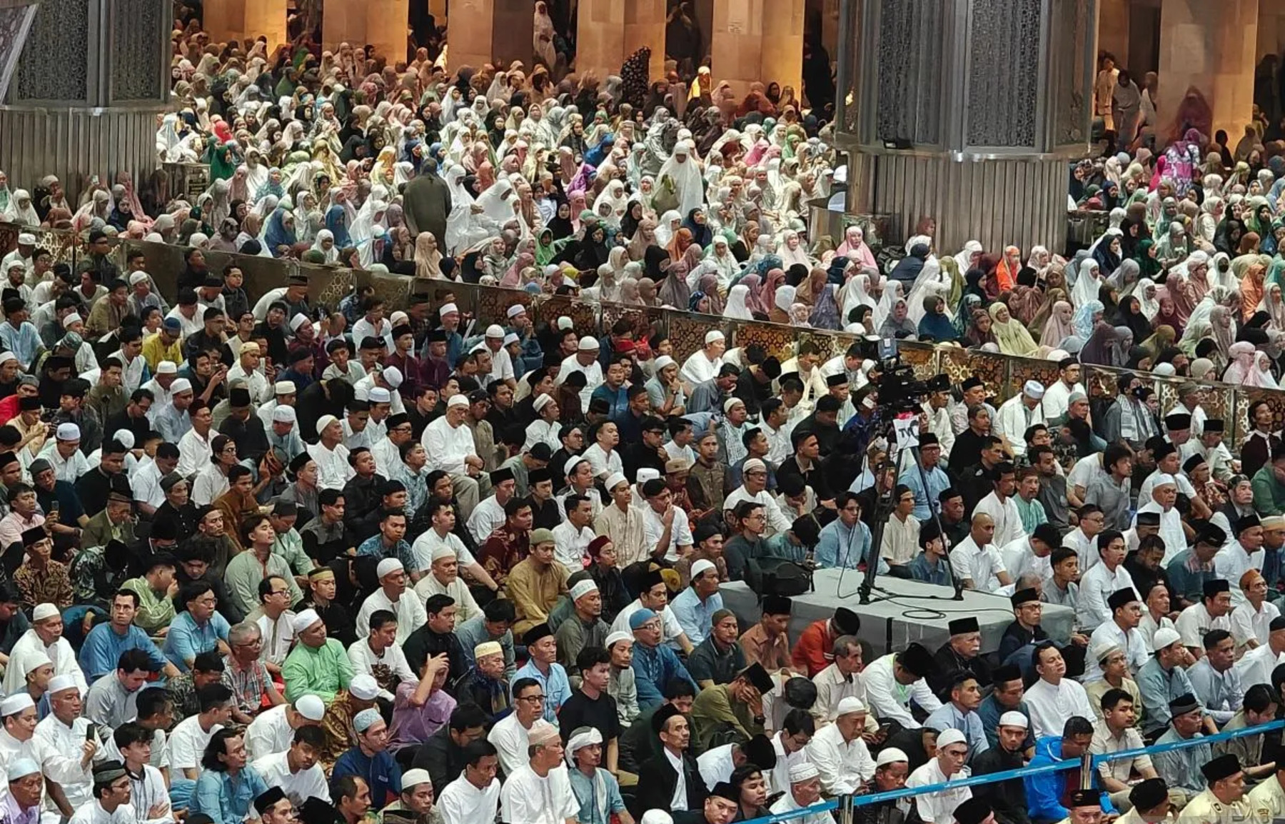 Masjid Istiqlal Gelar Makan Daging Kurban Bersama 2.000 Anak Yatim, Gunakan Sapi Presiden dan Wapres