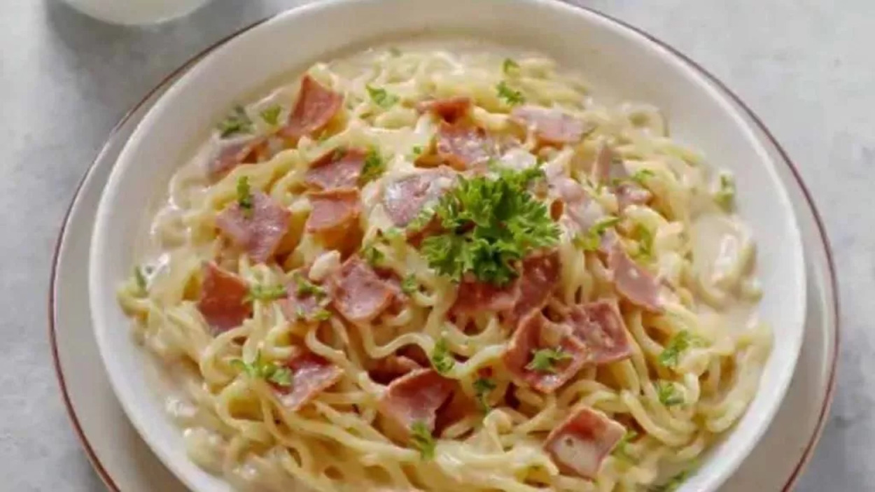 Resep Mie Instan Next Level ala Anak Kost, Gak Cuma Itu-itu Aja