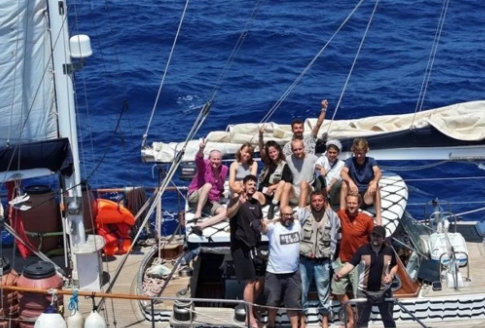 Kapal Bantuan Gaza Diserbu Pasukan Israel! Greta Thunberg & Relawan Dunia Ditangkap di Laut Internasional