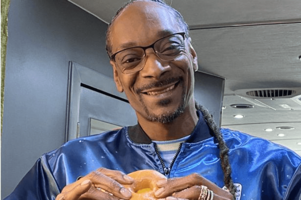 Snoop Dogg Rencanakan Buka Kedai Burger di Stadion Klub Bola Skotlandia