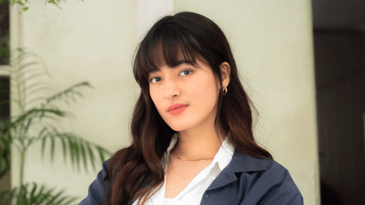 Mawar De Jongh Bawakan Lagu ‘Tinggal’, Soundtrack Film ‘Tinggal Meninggal’ yang Penuh Emosi