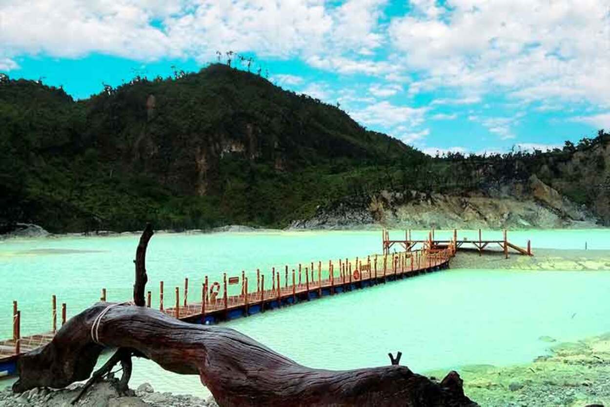 Liburan ke Bandung? Ini 7 Destinasi Wisata Hits yang Gak Boleh Kamu Lewatkan