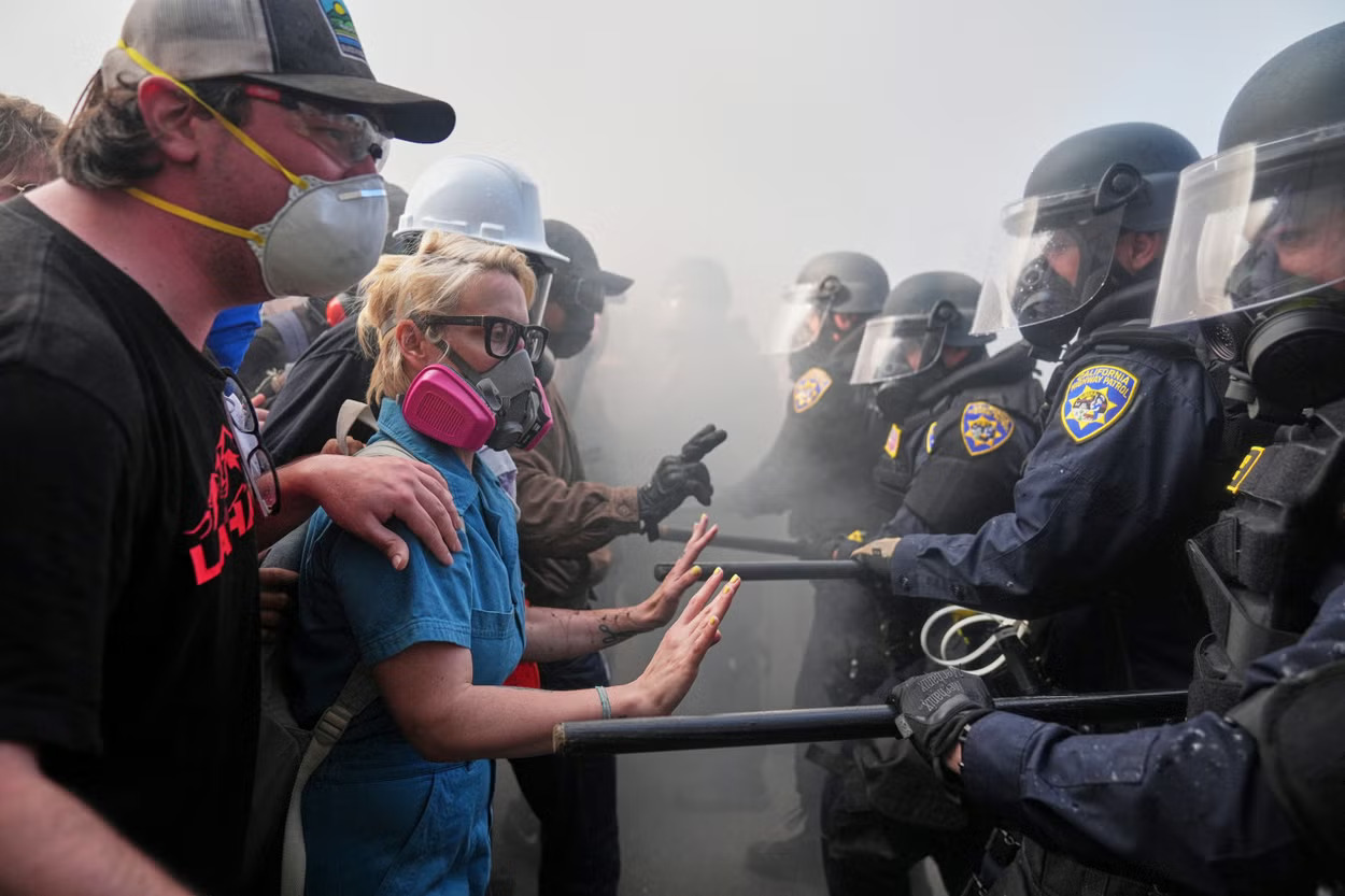 Ratusan Pendemo di Los Angeles Ditangkap Sejak Kerusuhan Pecah, Trump Kirim Ribuan Pasukan