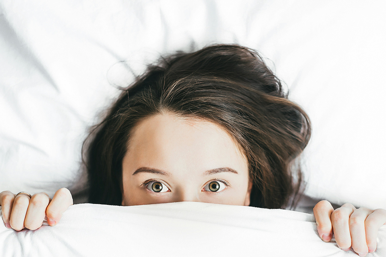 8 Makanan yang Bisa Ganggu Tidur Malam Kamu, Waspadai Sebelum Terlambat!