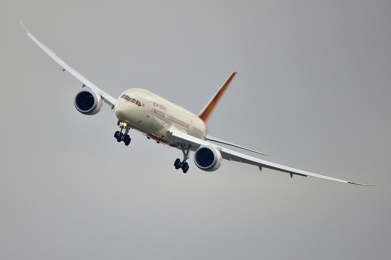 Air India: Dari 242 Orang di Pesawat, Hanya Satu yang Selamat!