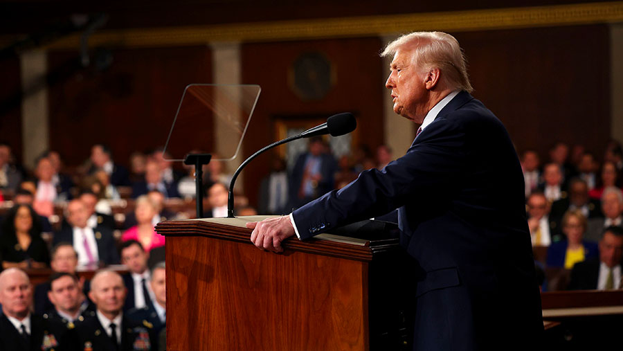 Mencla-mencle, Trump Ancam Tetapkan Tarif Tinggi Secara Sepihak