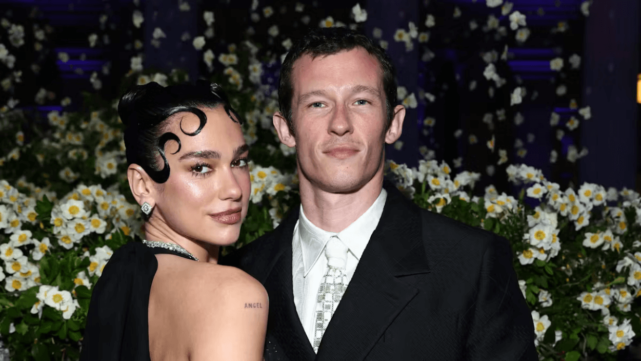 Dua Lipa Resmi Bertunangan dengan Callum Turner, Siap Menuju Pelaminan