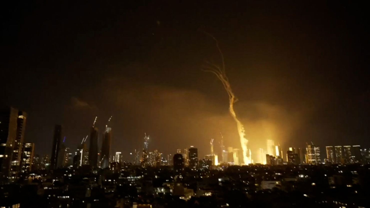 Iran Bombardir Tel Aviv, Netanyahu Ancam Serangan Balasan Lebih Besar