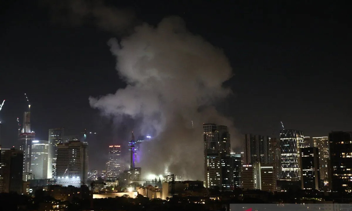 Yerusalem Hingga Tel Aviv Dihujani Rudal! Iran Balas Dendam Setelah Serangan Brutal Israel