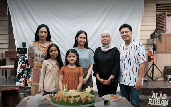 Film Horor ‘Alas Roban’ Angkat Kisah Nyata Jalur Maut Jawa Tengah, Dibintangi Michelle Ziudith!