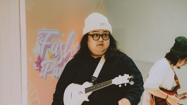 Musisi dan Komedian Gustiwiw Meninggal Dunia di Lembang, Rekan Selebriti Berduka
