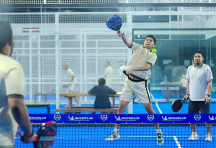 Raket Padel Terbaik untuk Pemula & Pro! Ini Cara Pilih yang Cocok Biar Nggak Salah Beli!