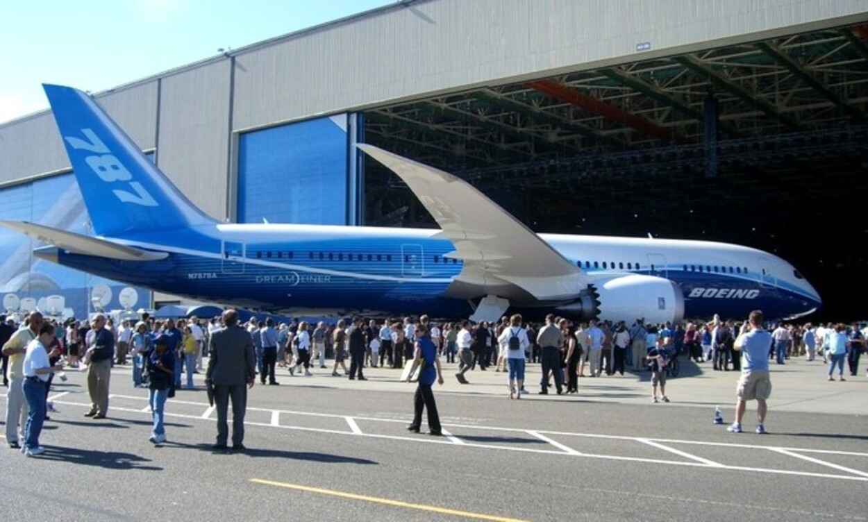 Boeing 787 Dreamliner Kembali Jadi Sorotan Dunia Imbas Jatuhnya Air India 171