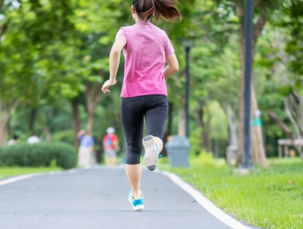 Tips Lari Pemula: 9 Trik Mudah Supaya Nggak Cepet Capek!