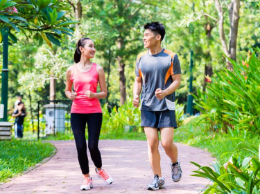 6 Tips Biar Kuat Lari dan Nggak Gampang Tepar, Cocok Buat Kamu yang Baru Mau Mulai!