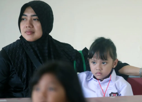 Bukan Cuma Soal Umur, Ini 5 Hal Penting yang Harus Dipersiapkan Orang Tua Sebelum Anak Masuk Sekolah!