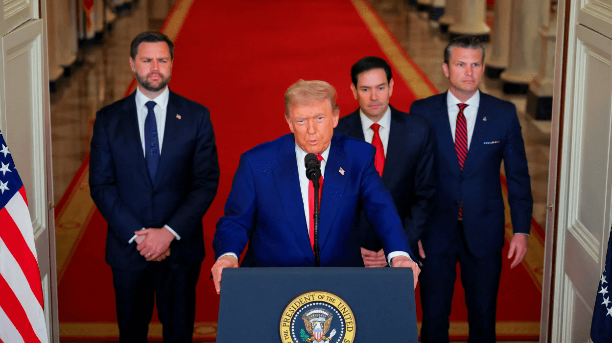Penyerangan AS ke Iran Dinilai Jadi Langkah Paling Berisiko Trump Sepanjang Masa Jabatannya