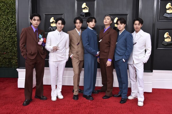 Suga Keluar Wamil, BTS Segera Kembali Menggebrak Dunia Musik!