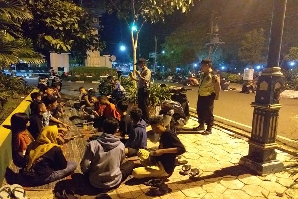 Surabaya Terapkan Aturan Jam Malam Anak! Keluar Rumah Dilarang Lewat Jam 10 Malam, Ini 5 Pengecualiannya