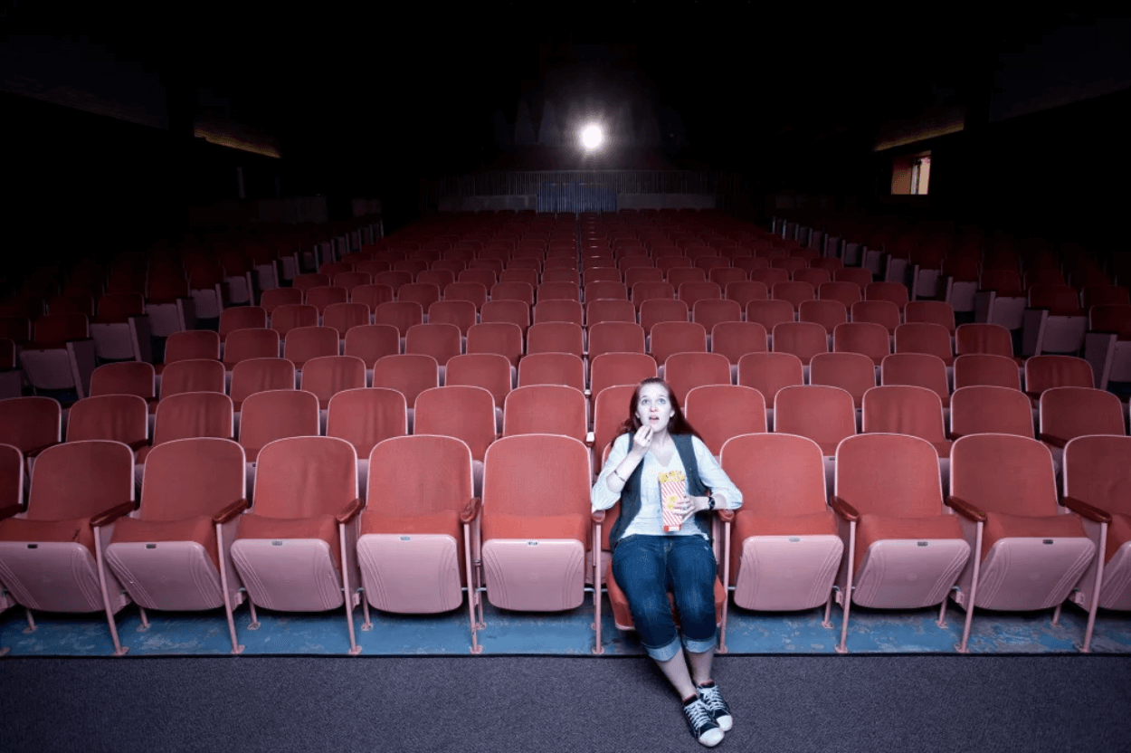 Suka Nonton Film Auto Jadi Sinefil? Ini Arti Aslinya yang Lagi Ramai di Sosmed
