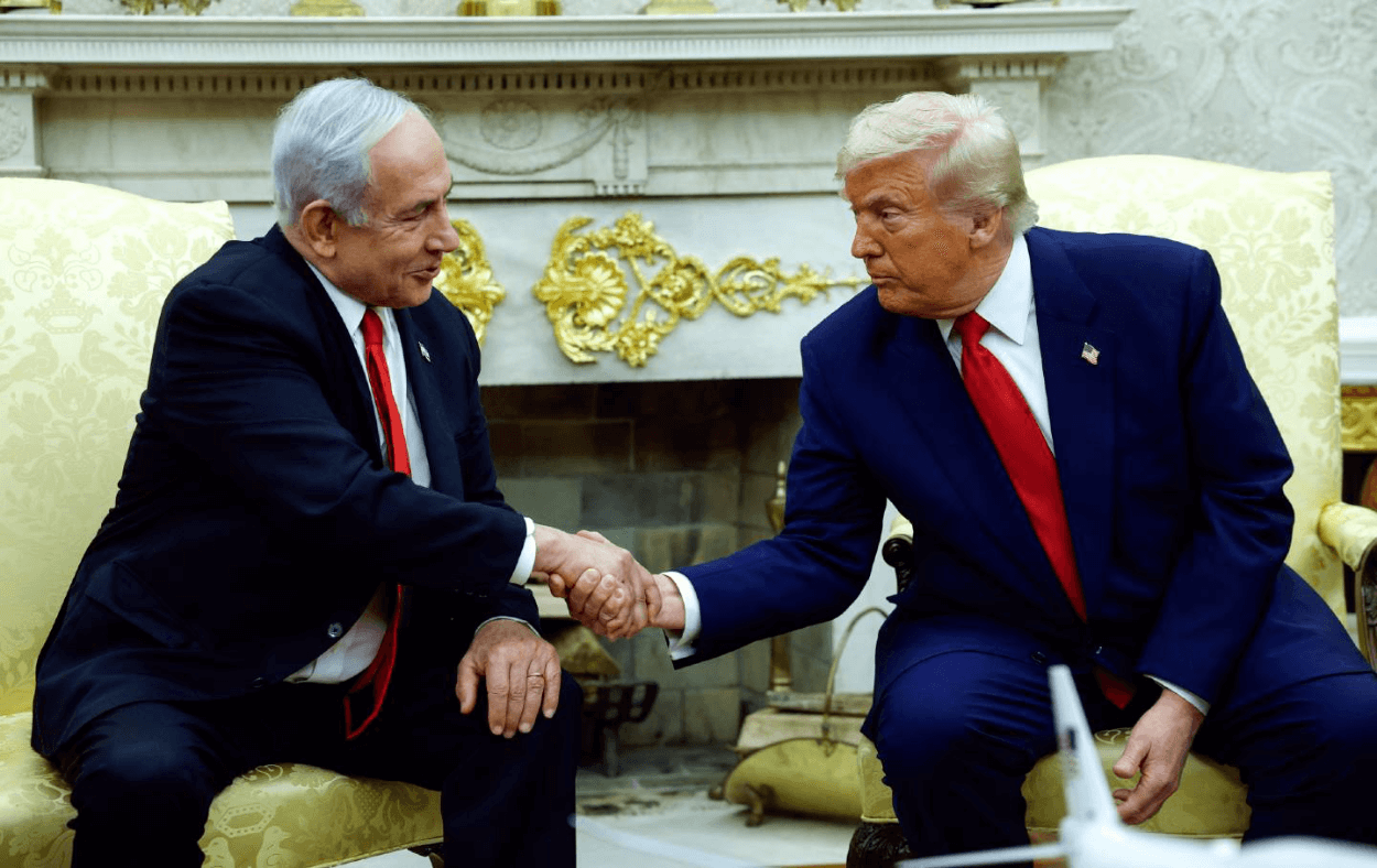 Trump Minta Kasus Korupsi Netanyahu Dihentikan, Sebut Sang PM sebagai ‘Pahlawan Hebat’