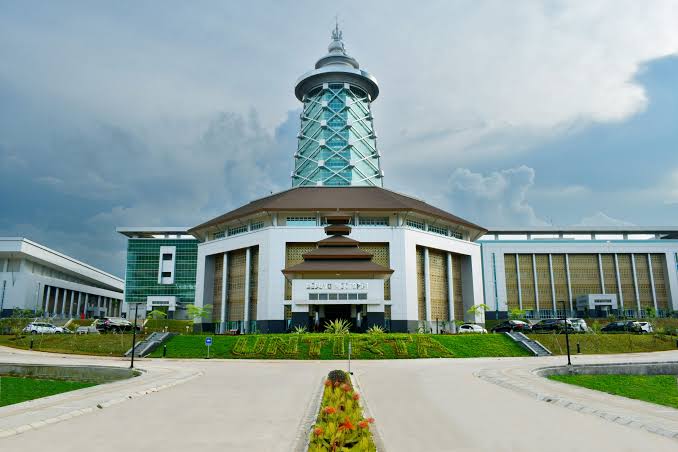 Cari Kampus di Serang? Ini 4 Universitas Negeri yang Wajib Kamu Tahu!