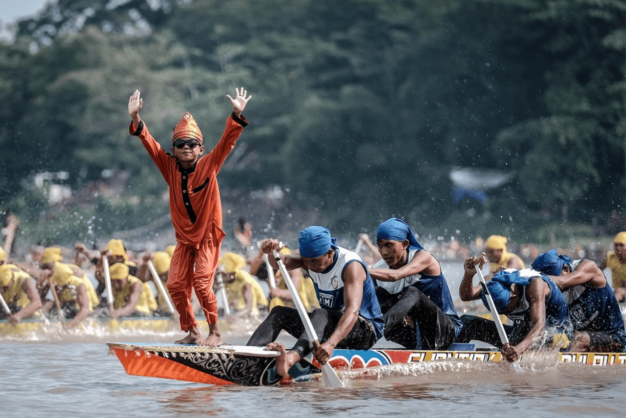 Budaya Indonesia Go International: Tarian Pacu Jalur Ramai di TikTok, Netizen Dunia Turut Kagum