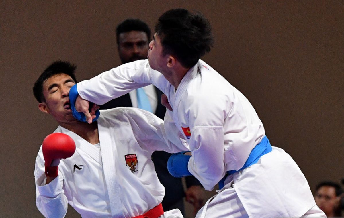 Miris! Atlet Karate Ini Menangis Setelah Bonus PON Dipotong Sepihak
