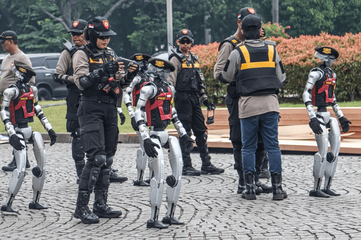 Polri Pamer 30 Robot Canggih di HUT ke-79 Bhayangkara, Ini Fungsi dan Tipe-Tipenya