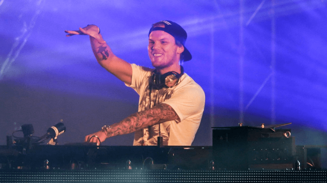 Beri Penghormatan ke Avicii, Tomorrowland dan Apple Music Rilis Set Ikonik 'Levels'