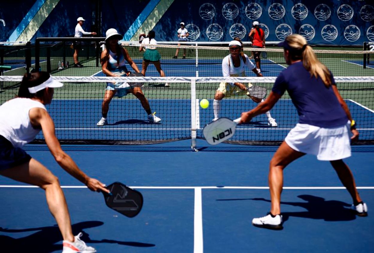 Mengenal Olahraga Pickleball yang Lagi Hits di Indonesia, Mulai dari Cara Main, Aturan, dan Peralatannya