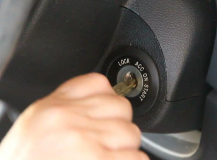 Cara Memanaskan Mobil yang Benar: Hindari 1 Kesalahan Fatal Ini, Bisa Bikin Mesin Cepat Rusak!