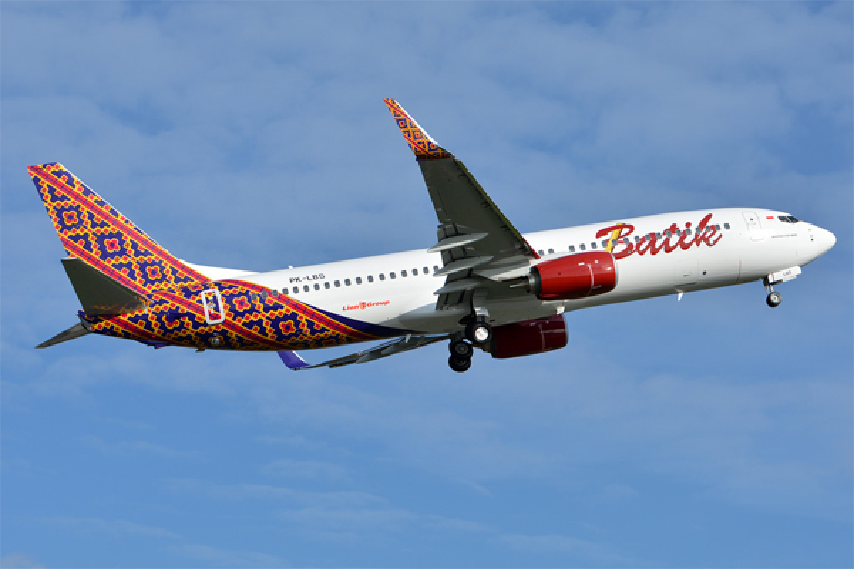 NgeriI! Pesawat Batik Air Mendarat Miring di Bandara Soetta, Hampir Tergelincir Saat Hujan Deras dan Angin Kencang!