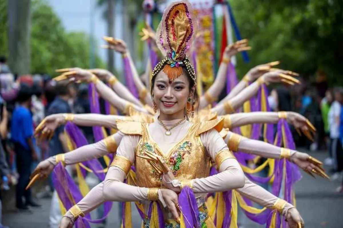 Wisatawan Tiongkok Serbu Indonesia! Transaksi Pariwisata Miliaran!