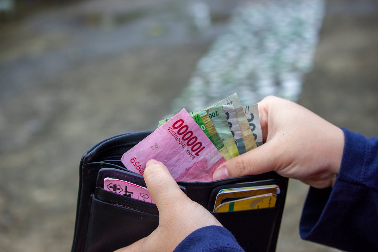 BPS Beberkan: Upah Rata-Rata Naik ke Rp2,84 Juta, Tapi Kesenjangan Masih di Mana-Mana!
