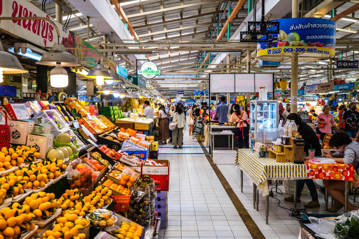 Penembakan Massal di Pasar Populer Bangkok! 4 Petugas Tewas, Pelaku Diduga Bunuh Diri