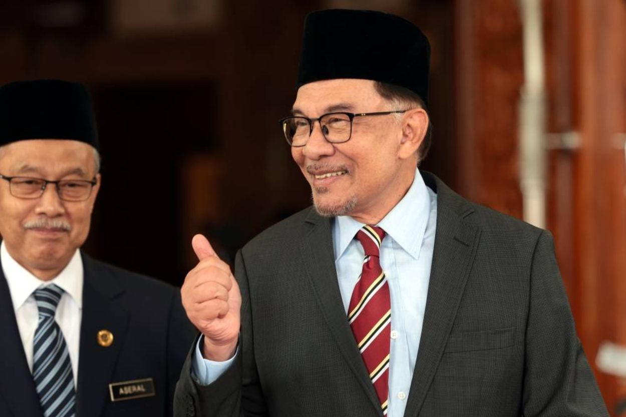 Anwar Ibrahim Didesak Mundur Gara-Gara Biaya Hidup Naik, Warga Malaysia Turun ke Jalan!