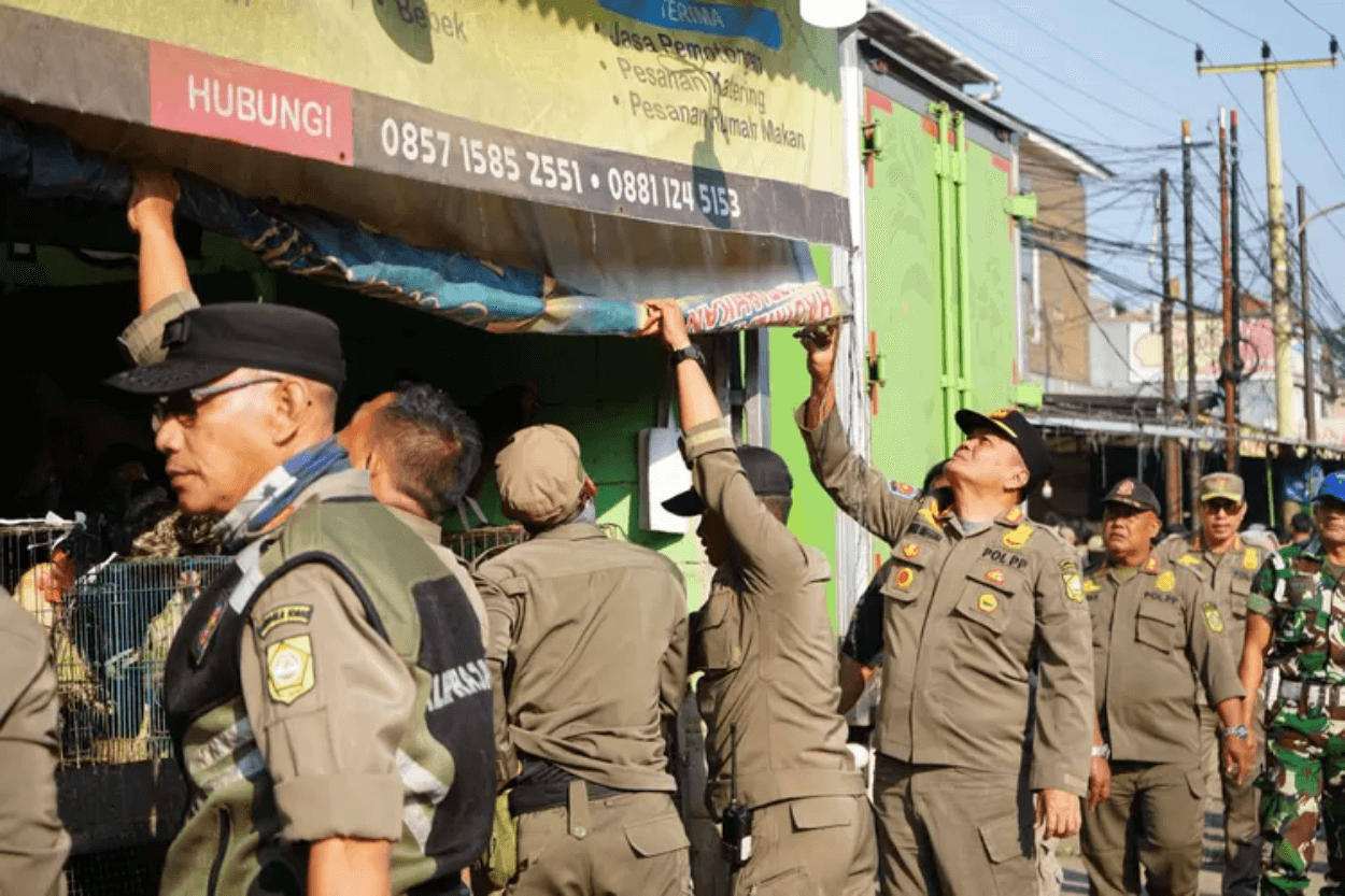 Pemkab Bogor dan KLH Tertibkan Usaha di Puncak demi Jaga Lingkungan