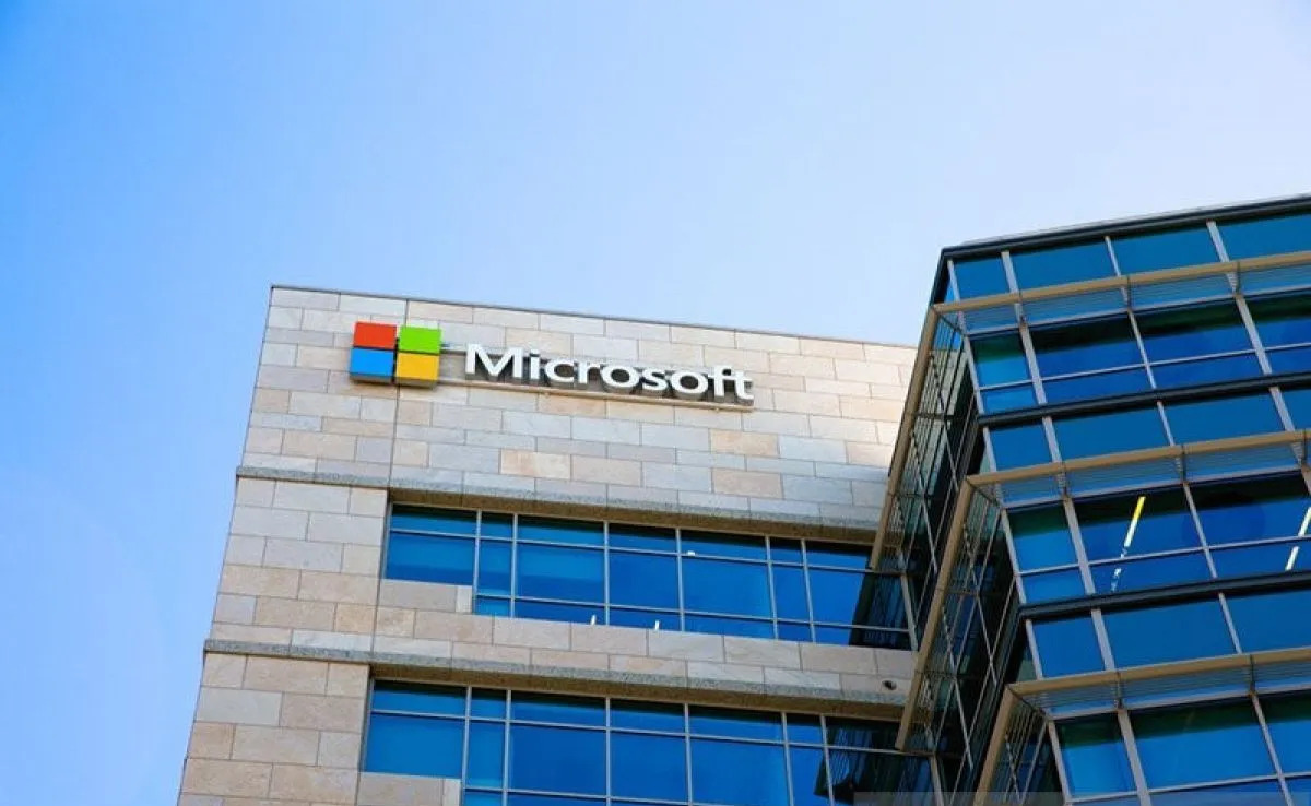 Microsoft Siap Kuasai OpenAI? Kesepakatan Besar Soal Hampir Tercapai!