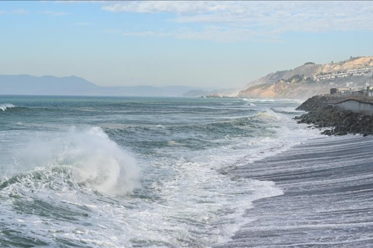 Tsunami Akibat Gempa Dahsyat Rusia Mulai Terdeteksi, Indonesia Masuk Daftar Waspada!